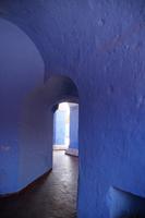 Durchgang zwischen verschiedenen Kreuzgängen des Klosters