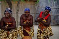 Besuch im Kulturdorf der Mashis - Musik und Tanz