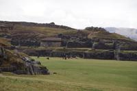 Sacsayhuamán - ein Tempel, aber man kann sich schon vorstellen, warum die spanischen Chronisten Sacsayhuamán für eine Festung hielten