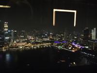 Singapur bei Nacht von oben