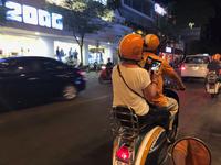 Vespatour - Saigon by Night