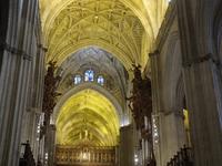 Kunstvolle Gewölbe schmücken die Kathedrale in Seville