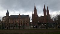 Wiesbaden - Marktplatz mit Rathaus und Marktkirche