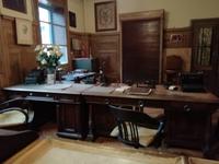 Im historischen Büro des Altwiener Schnapsmuseums