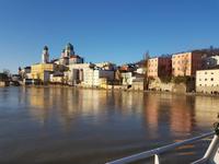 auf dem Inn mit Blick zur Altstadt von Passau