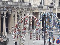 a) Blick auf Kiosk der Nachtbummler