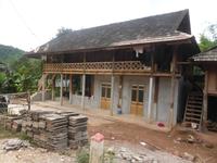 Hier entsteht ein großes Haus.