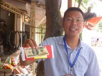 Khoi erzählt über Geschenke, die mit ins Grab gelegt werden ...