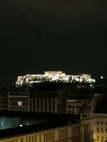Blick von der Dachterrasse auf die Akropolis