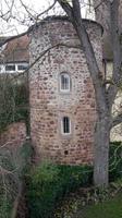 Unverputzter Turm
