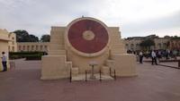 Himmelsbeobachtung im Jantar Mantar Jaipur