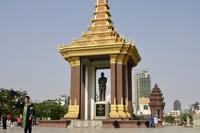 Phnom Penh - Unabhängigkeitsdenkmal 