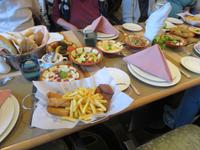 Abendessen auf dem Jebel Hafeet