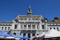 Stadtrundfahrt durch Valparaiso - Marinehauptquartier am Plaza Sotomayor