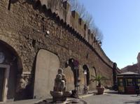 die Mauer vom Petersdom zur Engelsburg