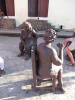 Schwatzende Frauen in Camagüey