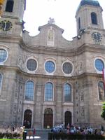 Dom