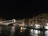 Rialto bei Nacht