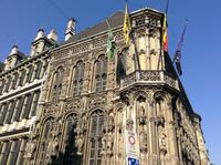 Rathausfassade in Gent