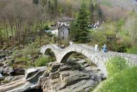 Die berühmte Römerbrücke