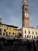  Piazza delle Erbe