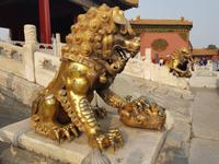 Verbotene Stadt, Bronze Löwen