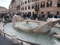 Brunnen an der Spanischen Treppe