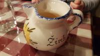 Weißwein bei kroatischer Familie