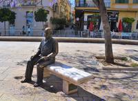 wer sitzt da auf der Bank?