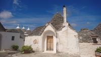 Liebevoll saniert, sind diese Trulli zum Touristenmagneten geworden