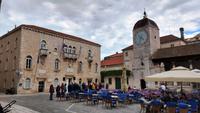 078b Trogir, Rathaus und Uhrturm