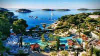 213e Hvar, Hotel Amfora
