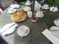 Eberhardt Travel lädt zum Cream Tea im Chateau La Chair - zum Genießen