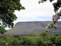 Der Ben Bulben von Drumclif aus gesehen