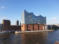 Elbphilarmonie am Hafen in Hamburg (6)