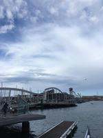Brücke am Hafen Barcelonas
