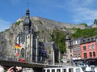 Dinant, Frauenkirche, Blick zur Zitadelle