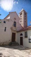 Kirche des heilufen Andreas und Eingang ins Benediktinerkloster, Rab