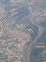 Der längste Fluss Italiens, der Po, aus der Vogelperpektive