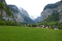 Fahrt mit der Wengenbahn nach Lauterbrunnen