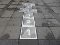 2. In der Altstadt: Hüpfkästchen P1070071