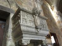 Antike Kanzel im Dom Santa Maria di Castello