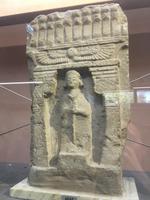 Antiker Grabstein im Archäologischen Museum 