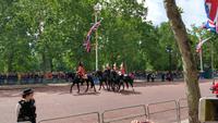 055 Oueen Elisabeth II. - Trooping the Colour (zum 93 Geb.)