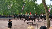 064 Oueen Elisabeth II. - Trooping the Colour (zum 93 Geb.)