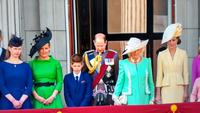 081 Oueen Elisabeth II. - Trooping the Colour (zum 93 Geb.) BBC 2