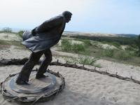 J. P. Sartre-Denkmal auf der Hohen Düne