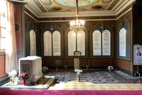 2. Tag Stadtrundfahrt - In der Peter-Paul-Kathedrale, Grabstelle der ermordeten Romanow-Familie