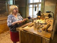 Die Entstehung des Rohlings für eine Matrjoschka