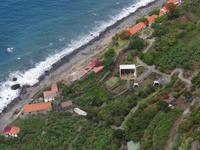 Seilbahn hinab nach Faja dos Padres